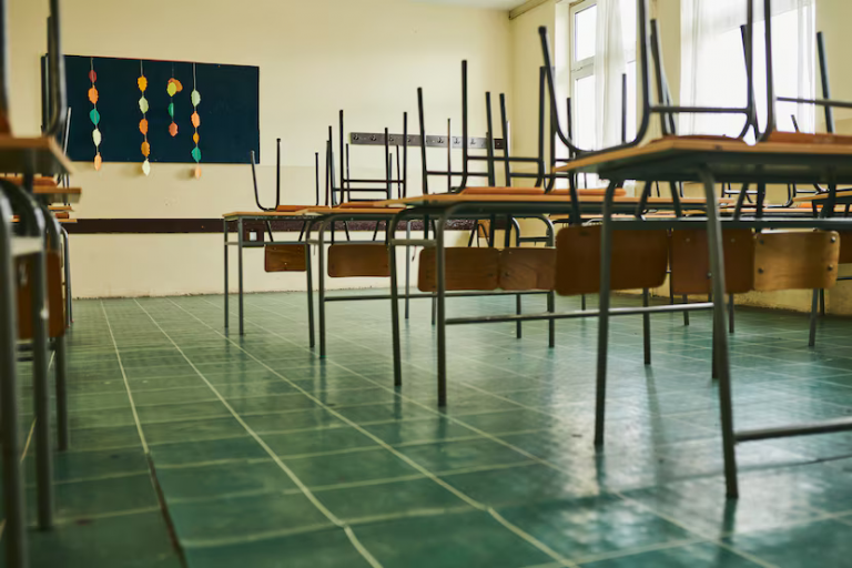 An empty classroom during the COVID-19 pandemic.(iSTOCK / Getty Images)