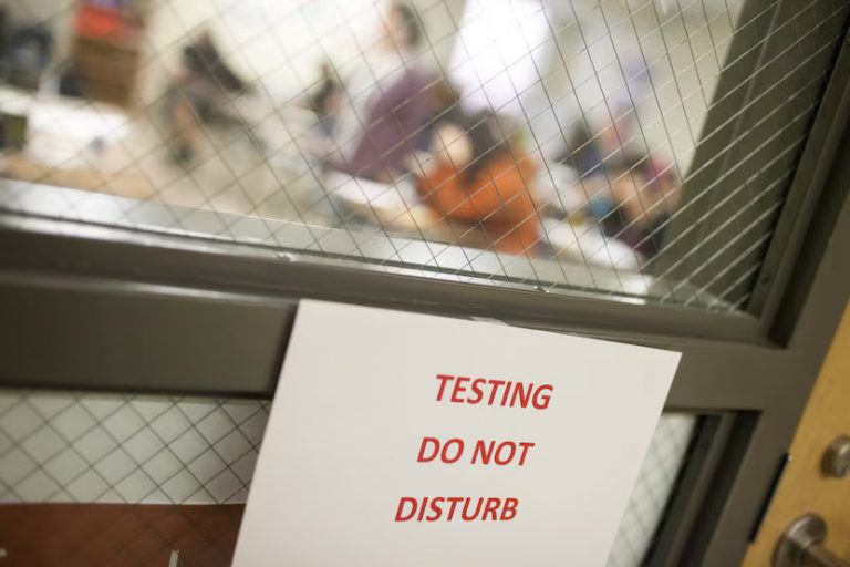 Texas’ use of computers to score written answers on the state standardized test is under scrutiny in Dallas ISD.(Ben Sklar / The New York Times)